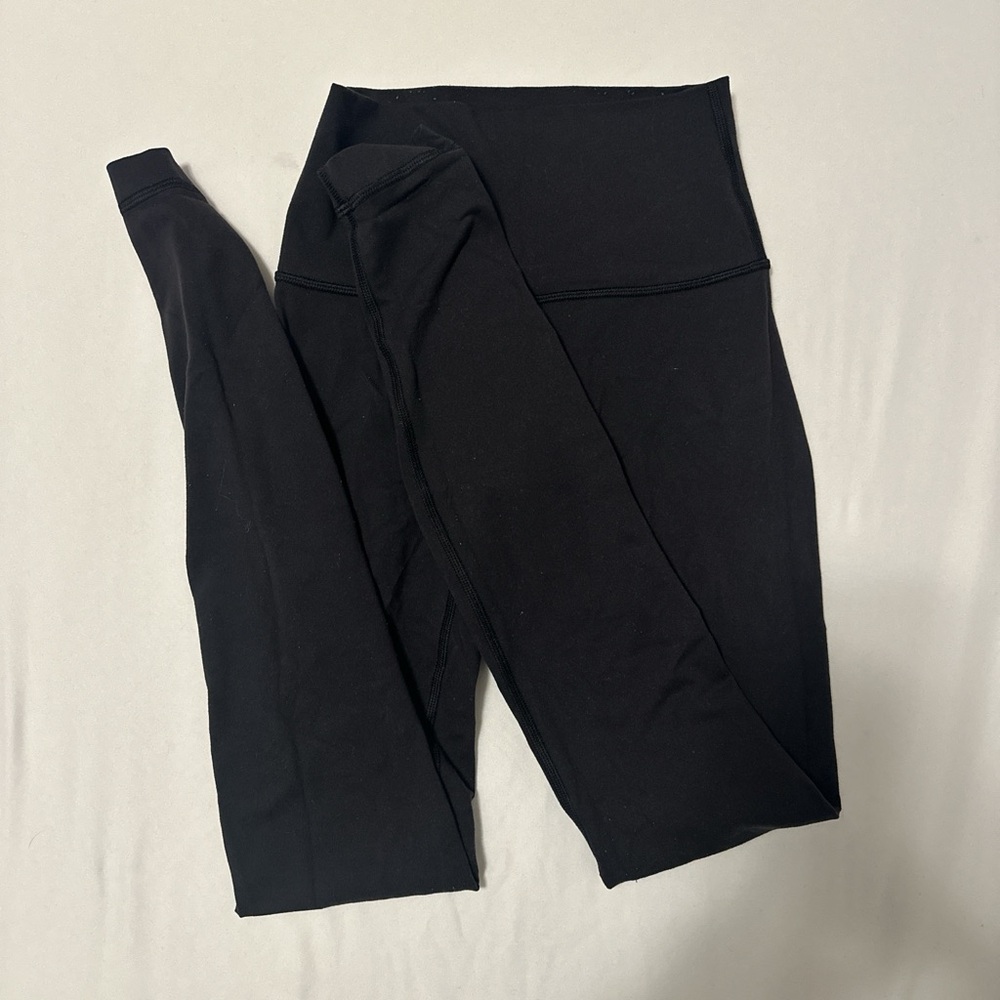 Womens Black lululemon wunder under Leggings 28”